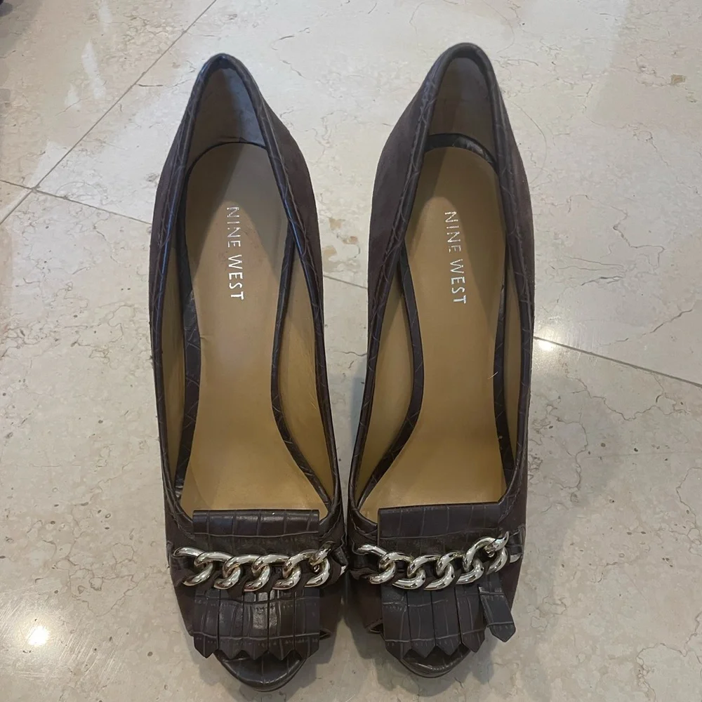 Women’s Nine West Brown High Heels - Picture 2 of 4